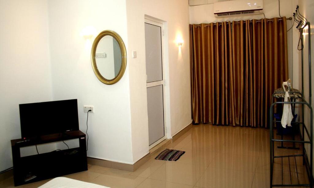 Ferienwohnung Bamba Flat Colombo Exterior foto